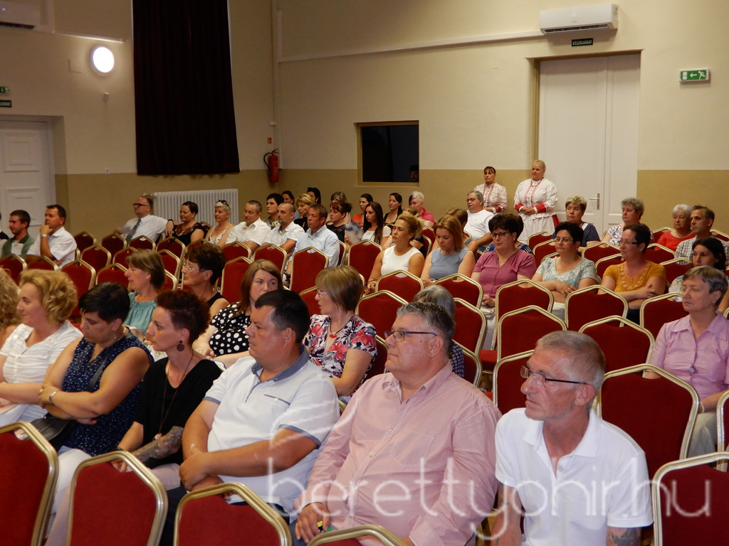 Köszönjük Berettyóújfalu 02