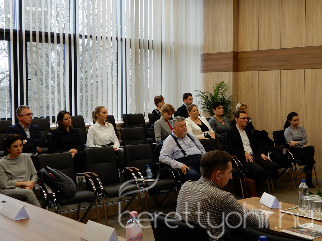 HURO Közigazgatási híd 07