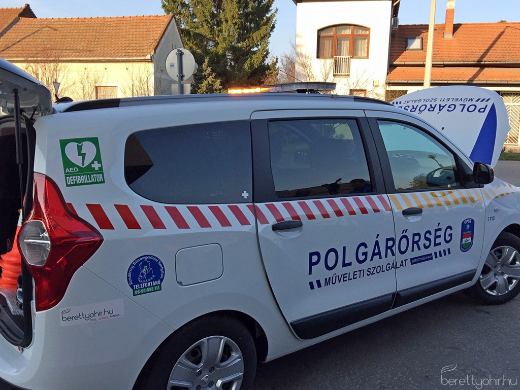 Új szolgálati autó a berettyóújfalui polgárőrségnek08
