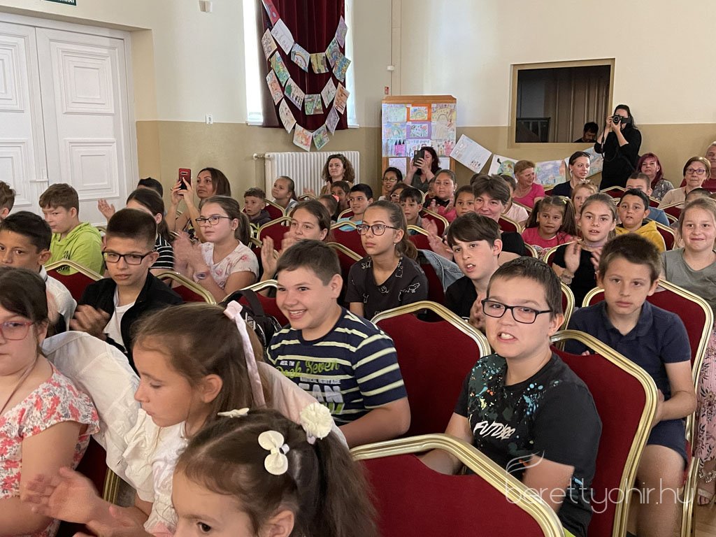 Rajzpalyazat_eredmenyhirdetes_BSZSZK74