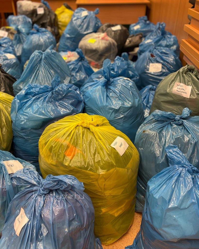 Ruhaadomany_az_EFI-tol18