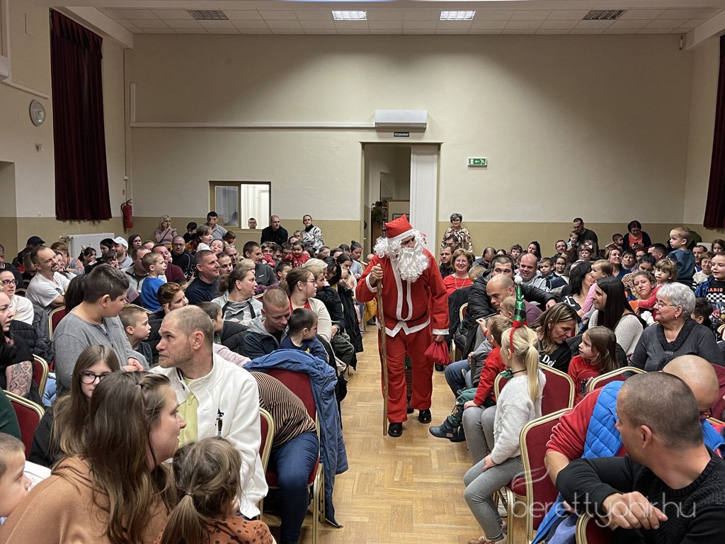 Megerkezett_a_tama_mikulas27