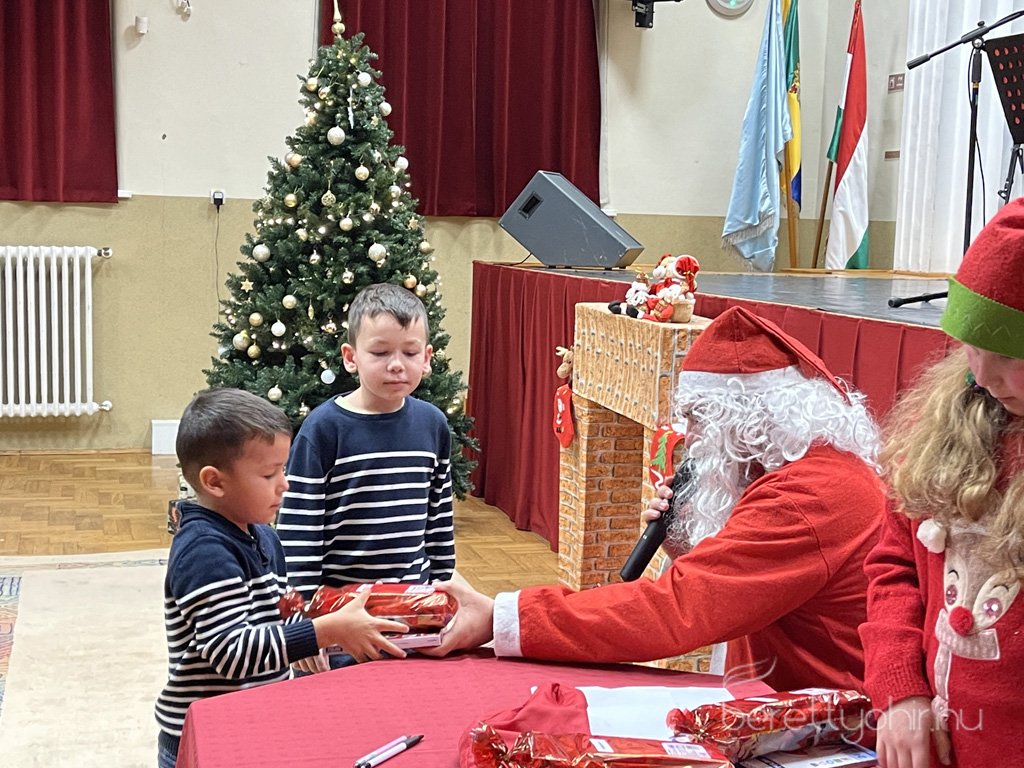 Megerkezett_a_tama_mikulas38