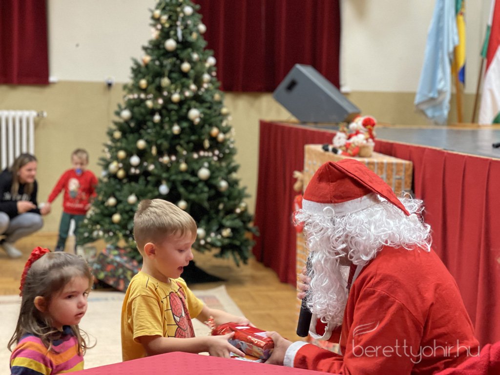 Megerkezett_a_tama_mikulas41