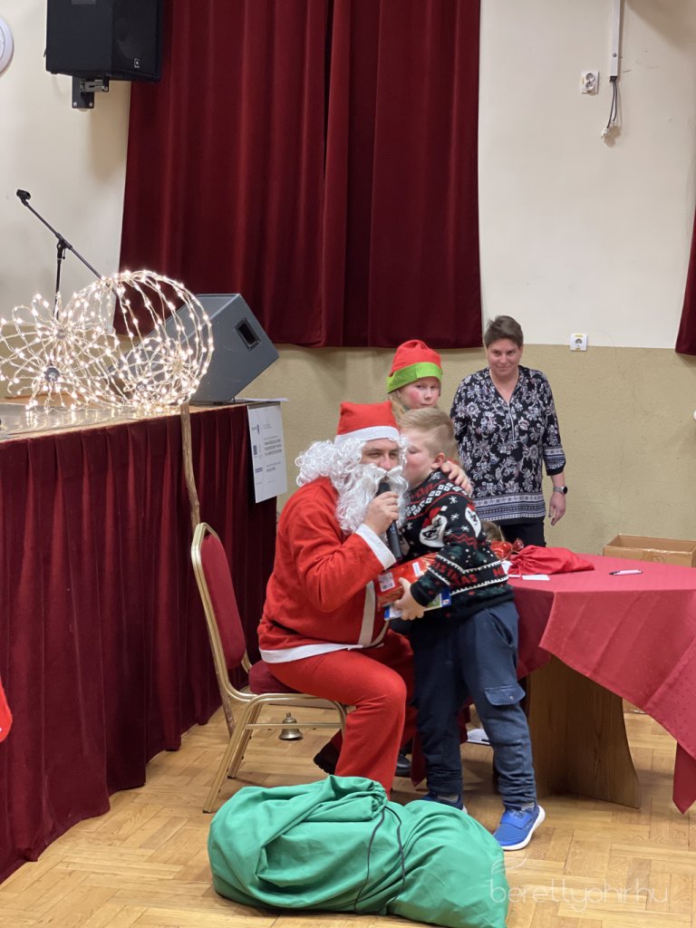 Megerkezett_a_tama_mikulas47