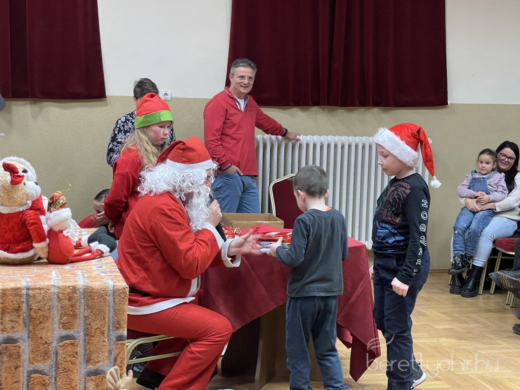 Megerkezett_a_tama_mikulas52