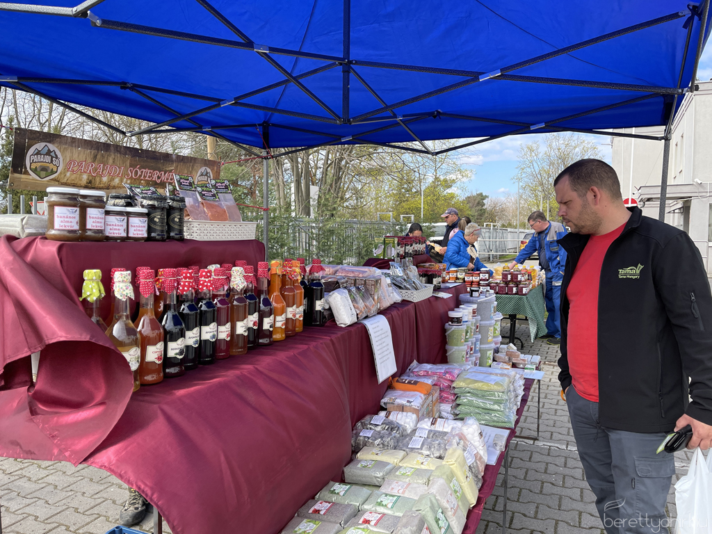 Tama termelői piac 25