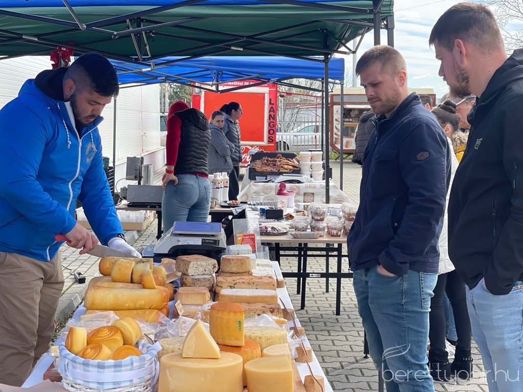 ujra_Tama_termeloi_vasar_14