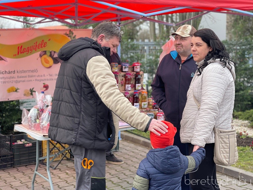 ujra_Tama_termeloi_vasar_20