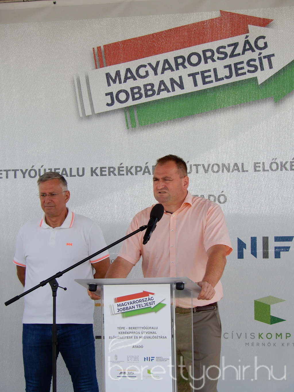 Átadták a Berettyóújfalu Tépe kerékpárutat 10