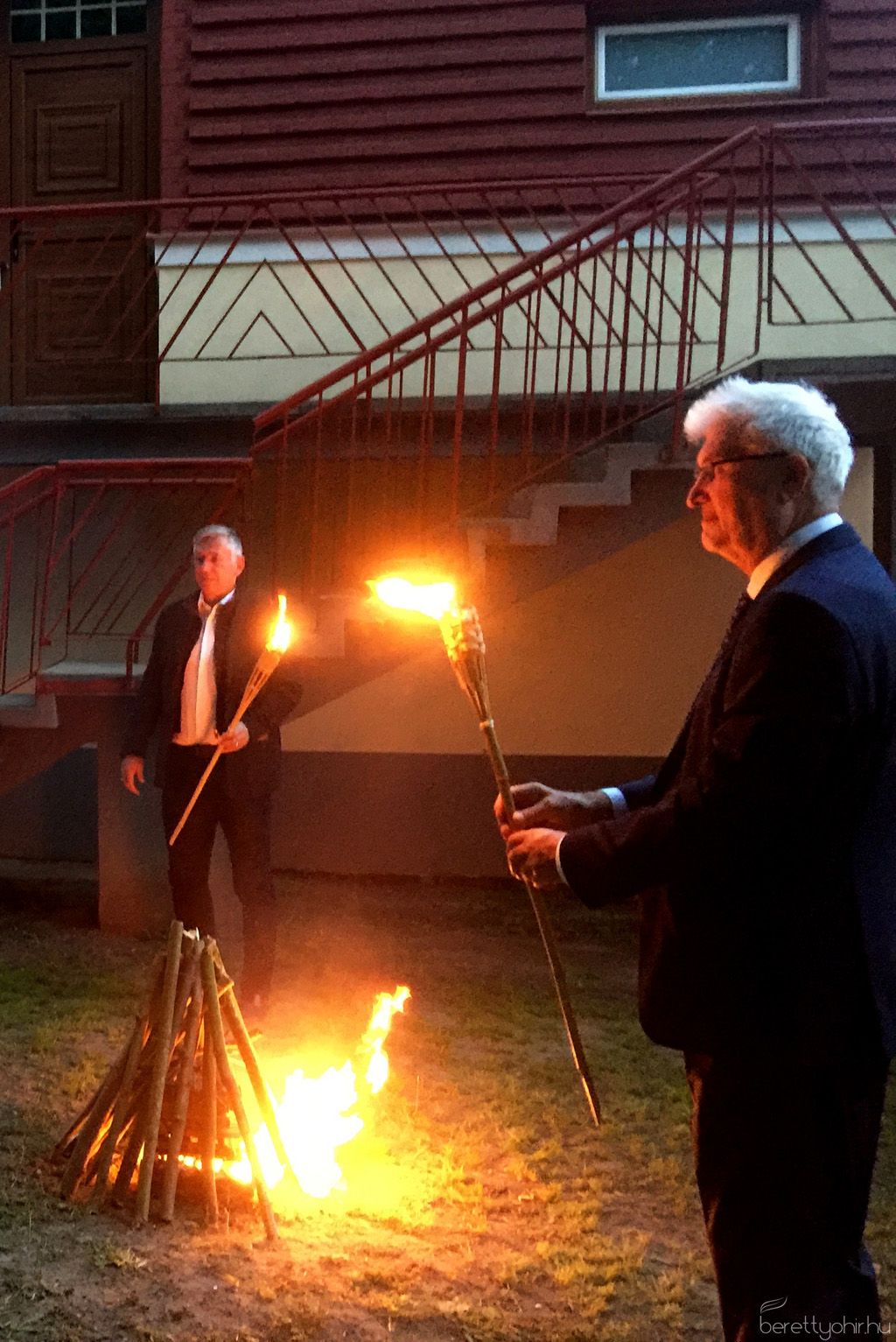Trianon 100 . fáklyagyújtás10
