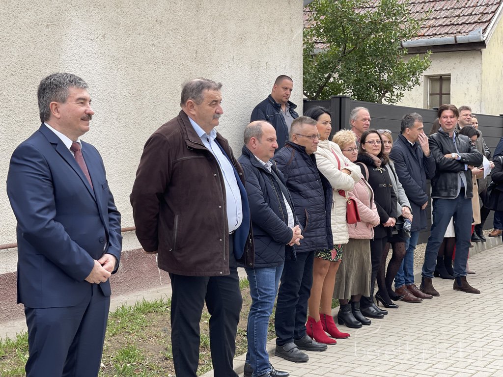 Atadtak_a_vallalkozok_hazat_10