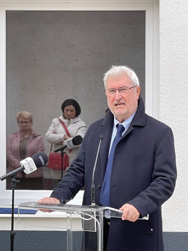 Atadtak_a_vallalkozok_hazat_12