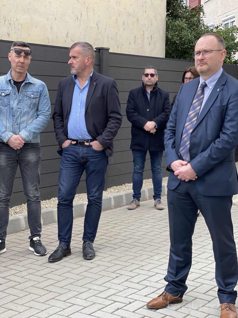 Atadtak_a_vallalkozok_hazat_23