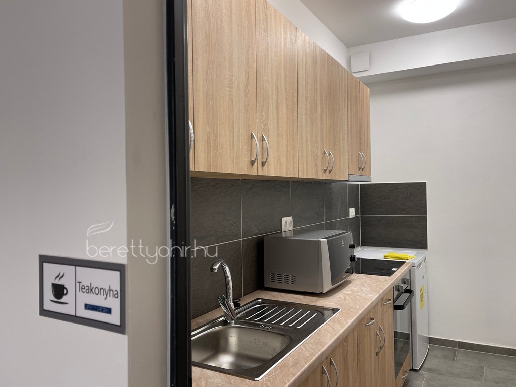 Atadtak_a_vallalkozok_hazat_49