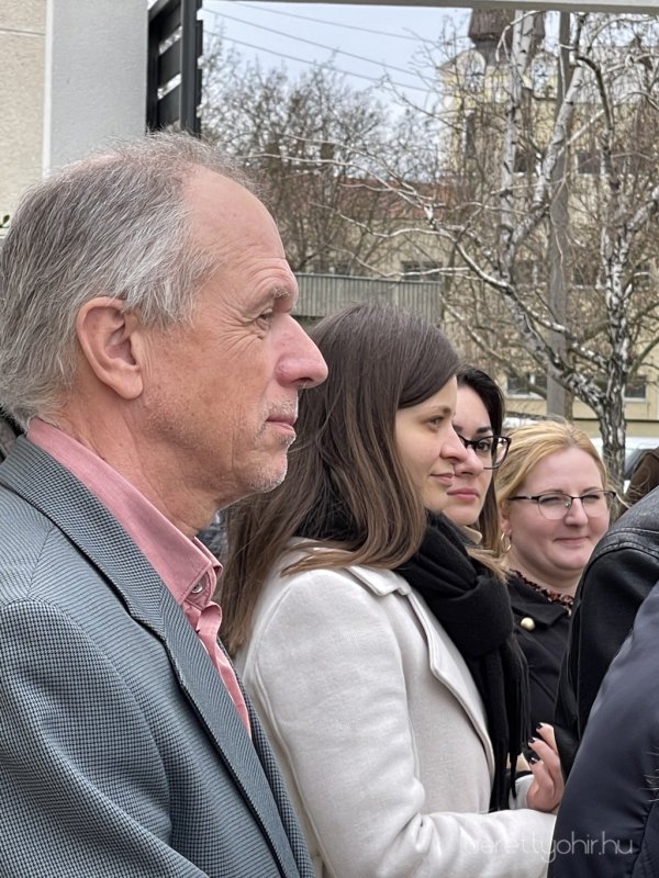 Atadtak_a_vallalkozok_hazat_13