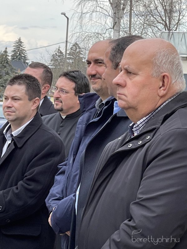 Atadtak_a_vallalkozok_hazat_16