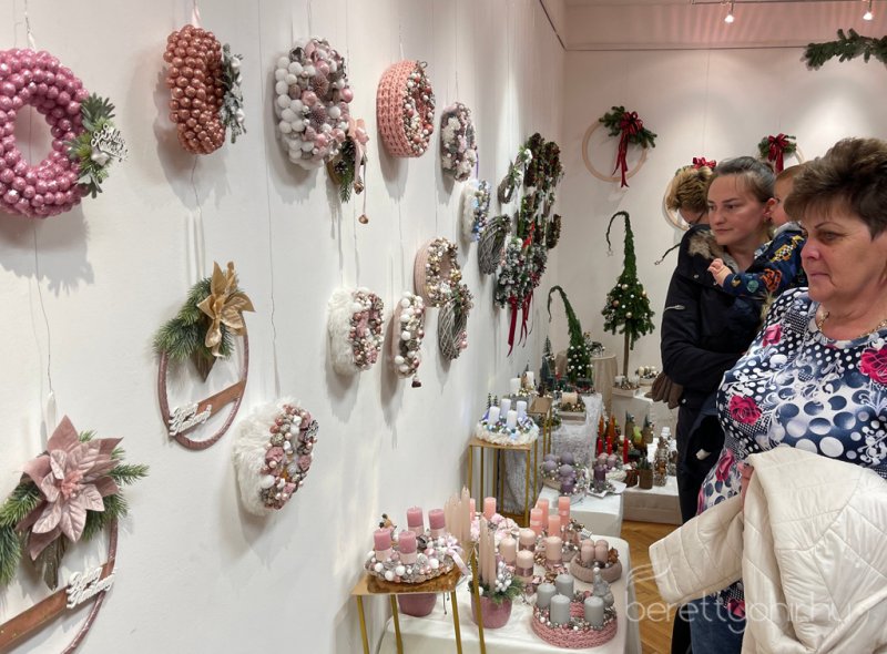 varazslatos_unnep_kiallitamegnyito_40