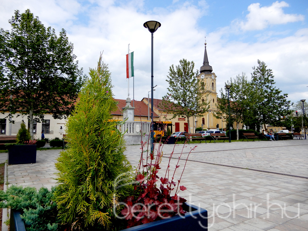 Virágos Berettyóújfalu 05