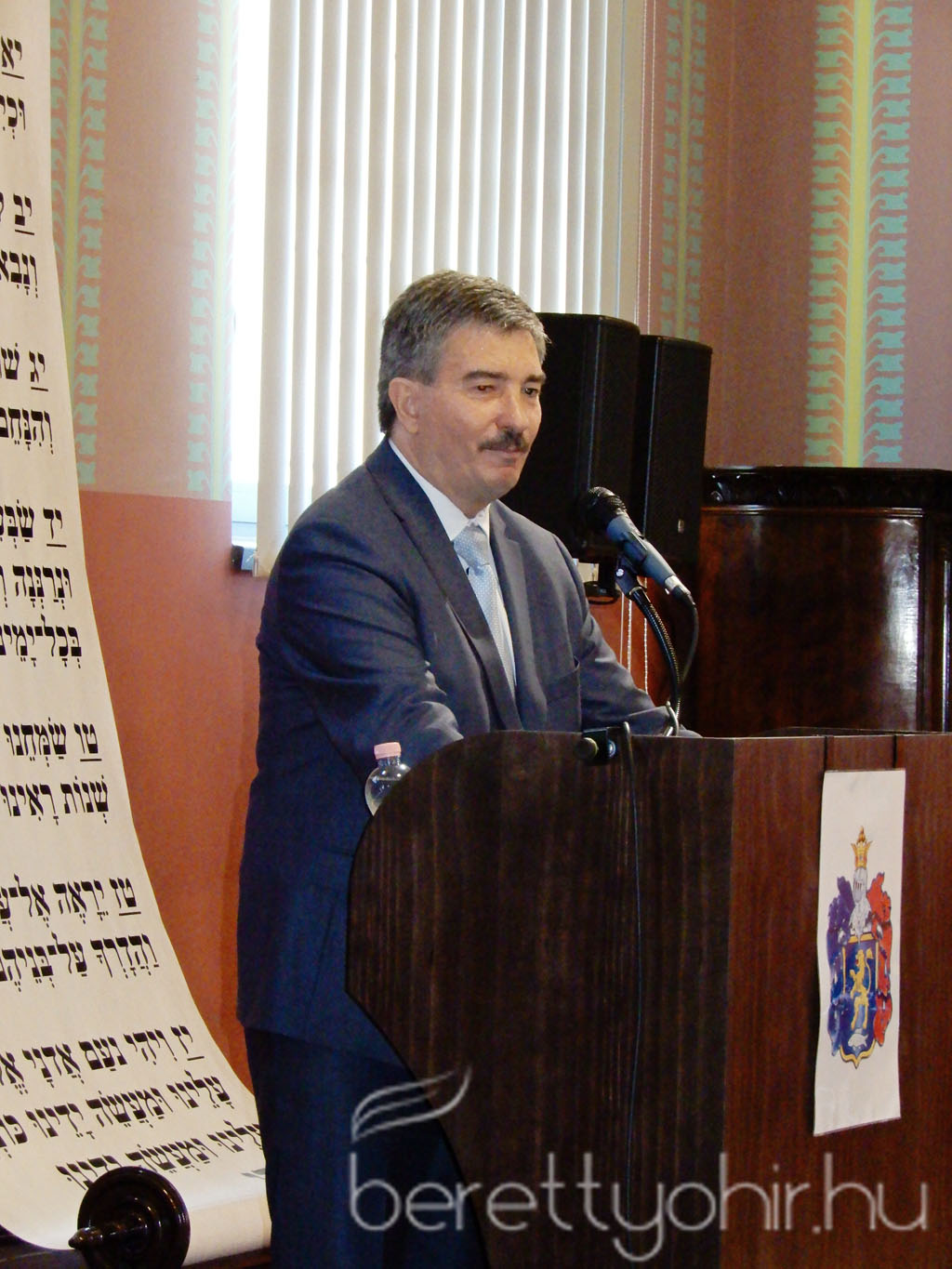Átadták a felújított zsinagógát 36