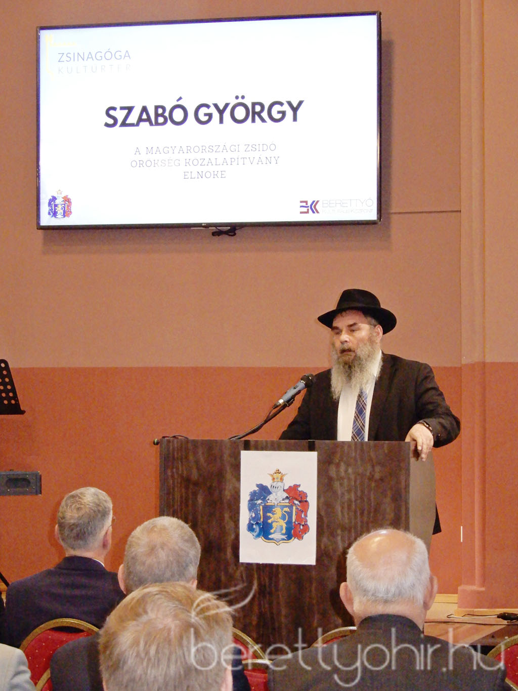 Átadták a felújított zsinagógát 45