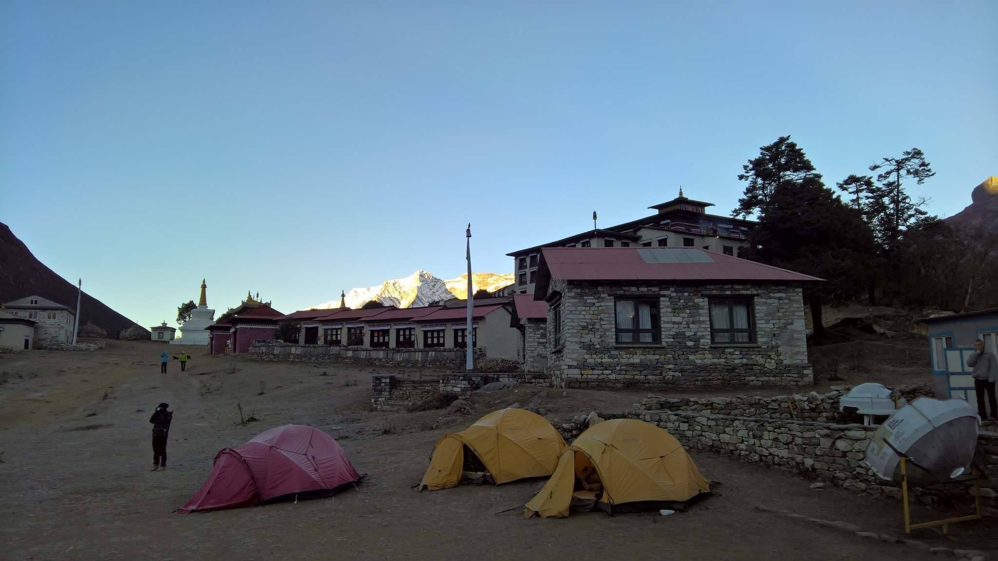 24281683 737891099738238 1042918023 o