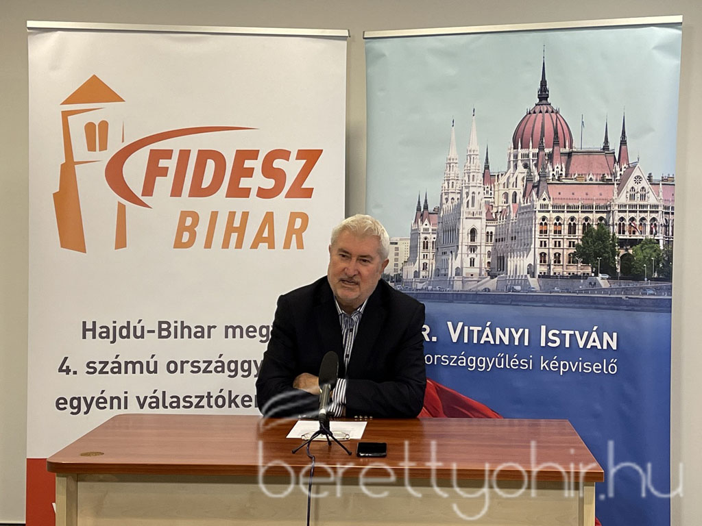 Vitányi István országgyűlési képviselő 01