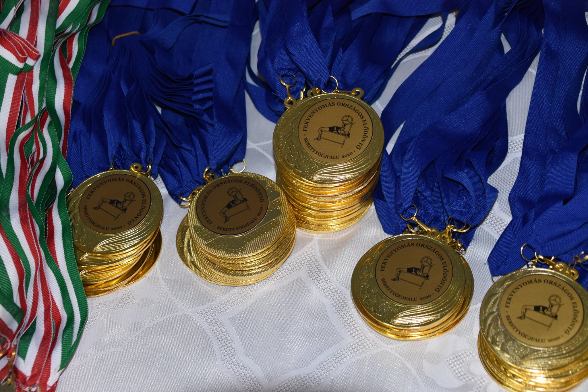 Fekvenyomó diákolimpia 03