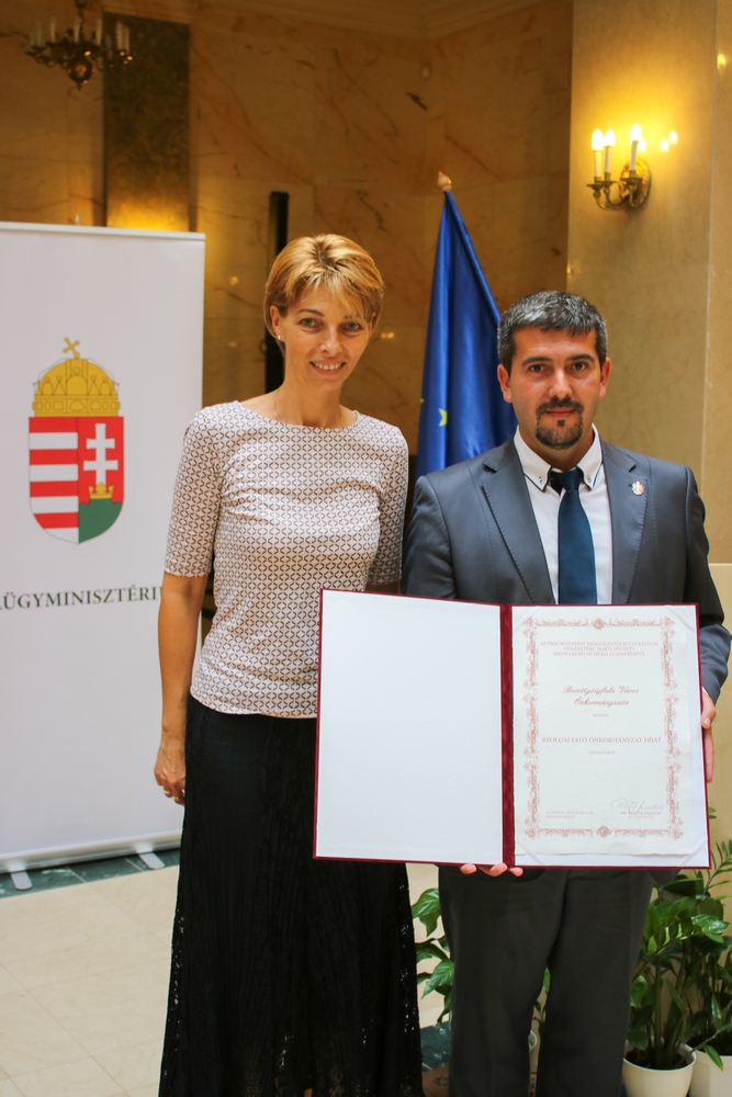 szolgáltató önkormányzat díj 05