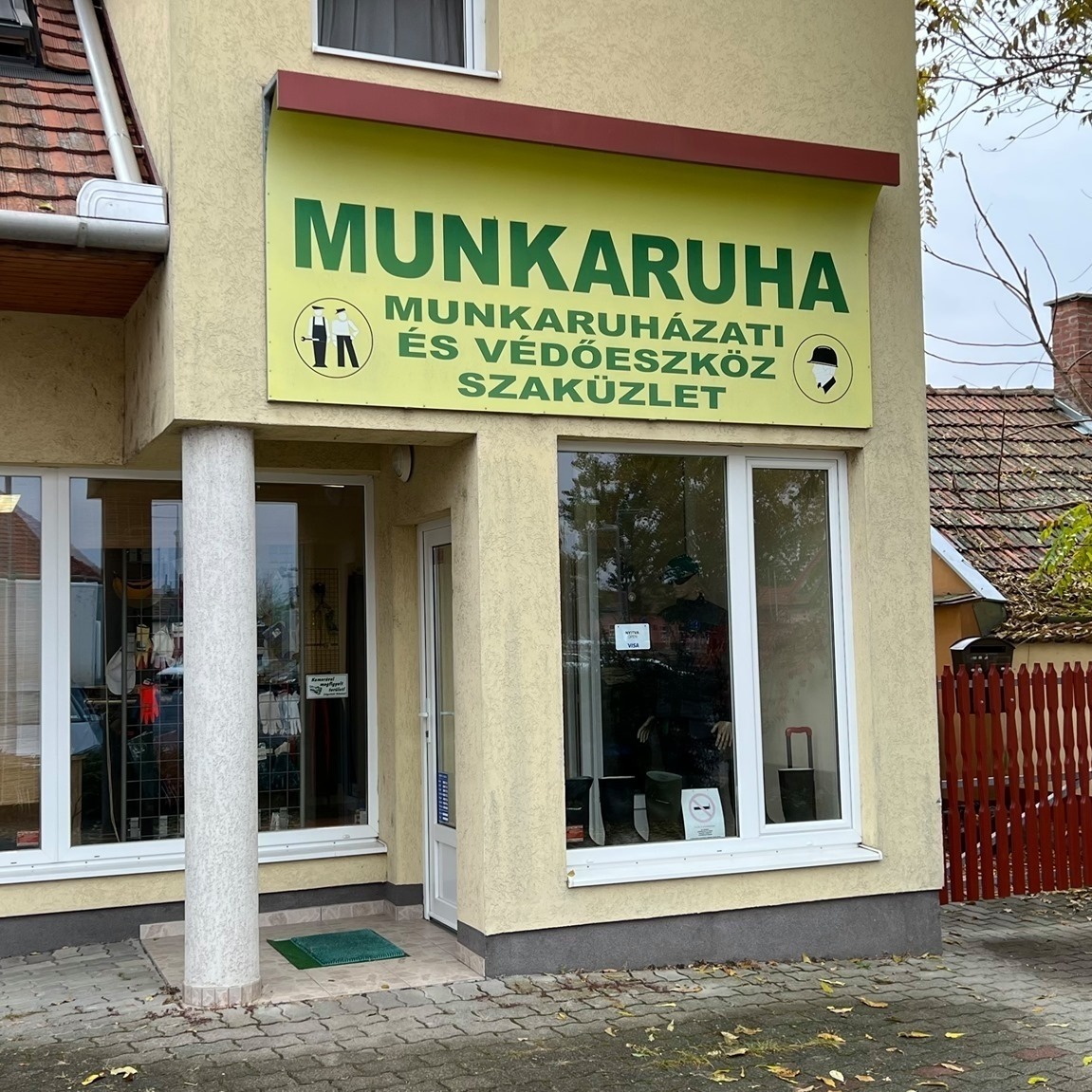 Generál munkaruházati bolt 09