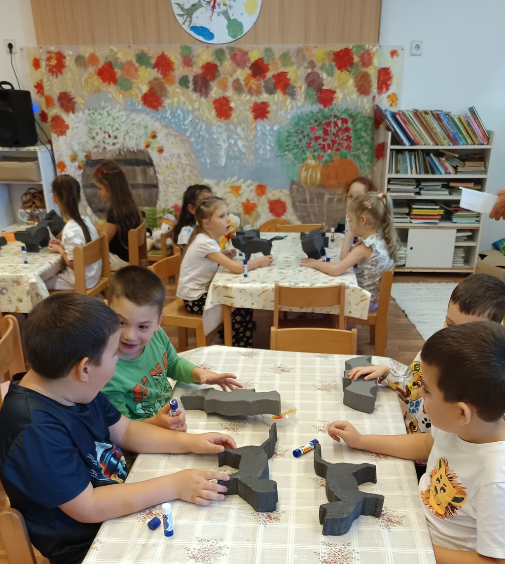 Toklampas fenye az oviban06