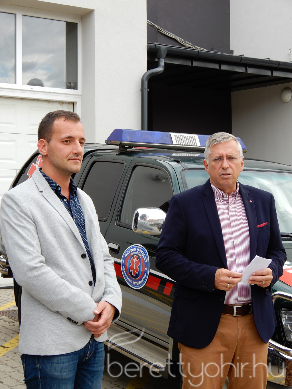 Új mentőtiszti autó 01